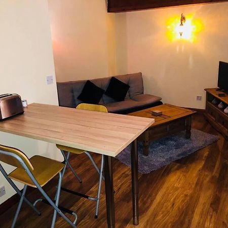 Vibrant Apartment At The Shore In Leith Edinburgh Luaran gambar